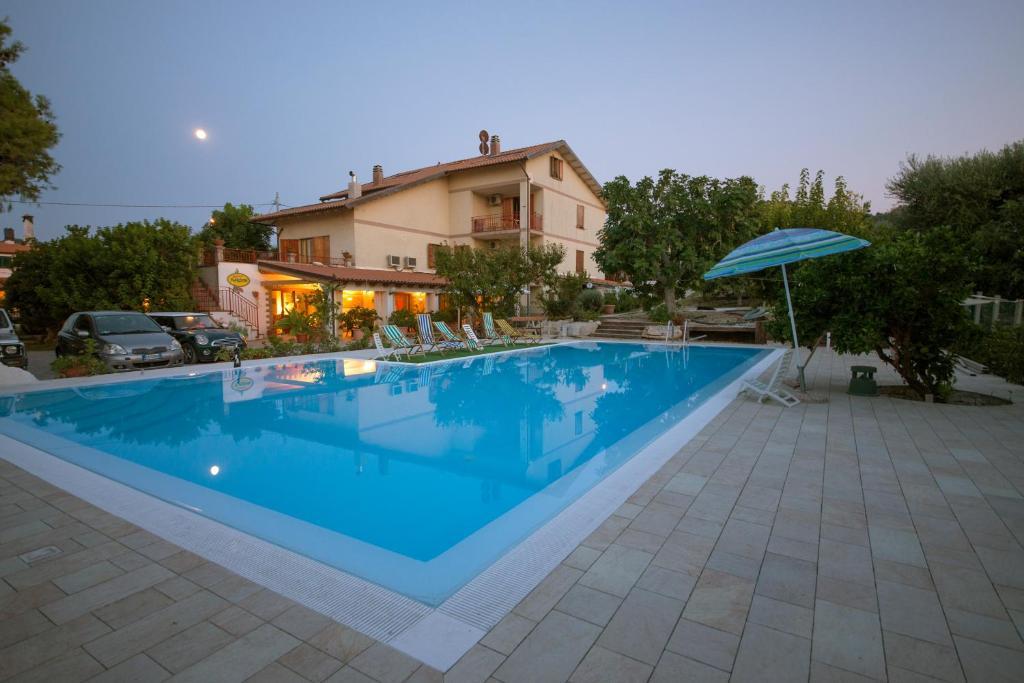 Agriturismo Nardini Villa Rodi Garganico Exterior foto